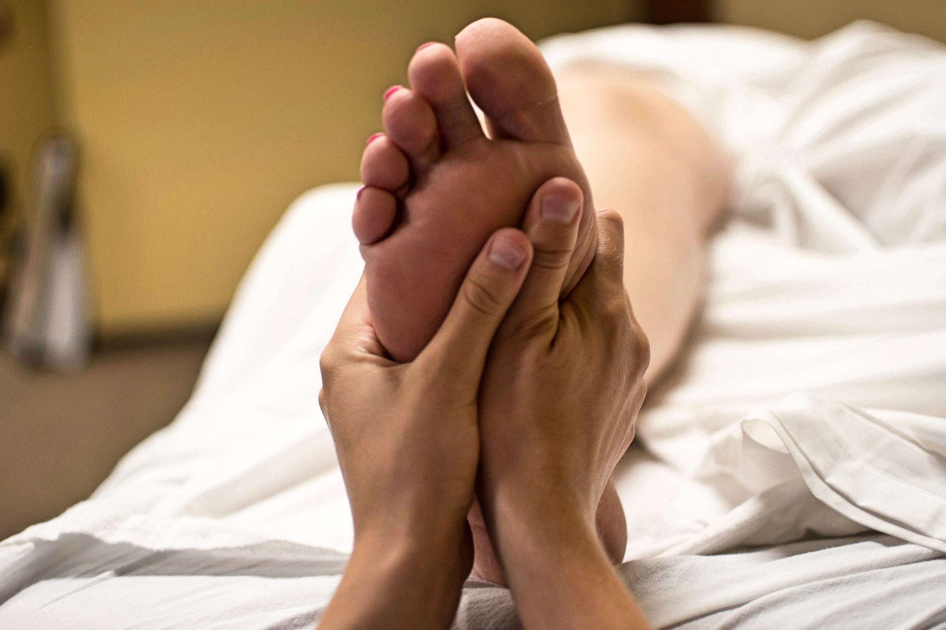Fußmassage – auch Füße brauchen Liebe! post image