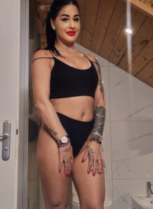 Lady Gloria  TOP ANAL Photo